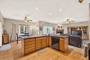 875 Merri-Hill Dr, Oregon, WI 53575 - Photo 18