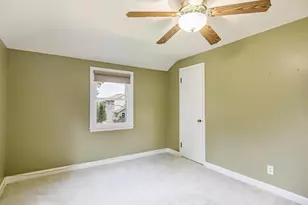 2537 Hoard St, Madison, WI 53704 - Photo 14