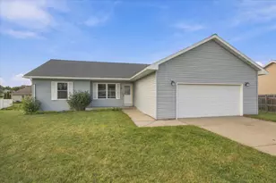 745 Crestview Dr, Reedsburg, WI 53959 - Photo 36