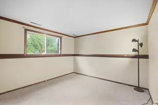 2621 Mission Cir, Madison, WI 53713 - Photo 20