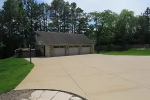 9090 N Range Line Rd, River Hills, WI 53217 - Photo 4