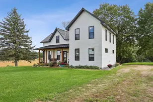 E4915 Herritz Rd, Reedsburg, WI 53959 - Photo 4