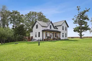 E4915 Herritz Rd, Reedsburg, WI 53959 - Photo 6