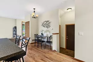 1229 St James Ct, Madison, WI 53715 - Photo 18