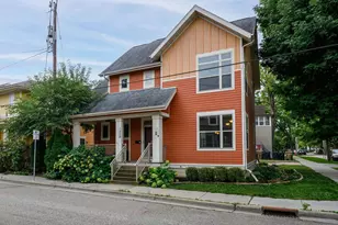 1229 St James Ct, Madison, WI 53715 - Photo 2