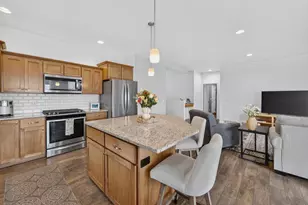 10106 Watts Rd, Madison, WI 53593 - Photo 10
