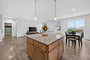 10106 Watts Rd, Madison, WI 53593 - Photo 12