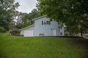 400 Oak Valley Rd, Mount Horeb, WI 53572 - Photo 46