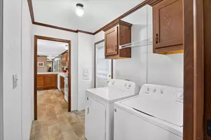 824 Norman Dr, Stoughton, WI 53589 - Photo 20