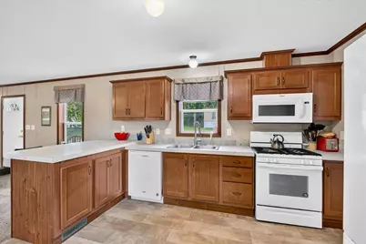 824 Norman Drive, Stoughton, WI 53589 - Photo 18