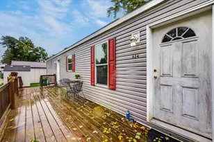 824 Norman Dr, Stoughton, WI 53589 - Photo 8