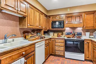 3 Montauk Pl, Madison, WI 53711 - Photo 18