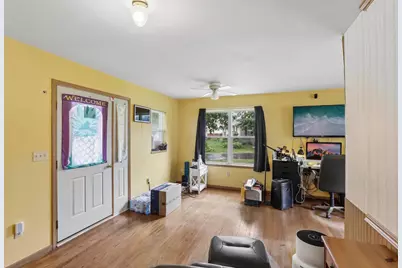 S8007 Maple Park Road, Prairie Du Sac, WI 53578 - Photo 12