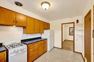 914 High St, Madison, WI 53715 - Photo 14