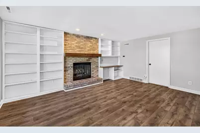 6005 Williamsburg Way, Madison, WI 53719 - Photo 6
