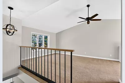 6005 Williamsburg Way, Madison, WI 53719 - Photo 10