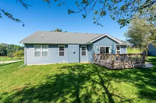 636 Greenway Pt. Drive, Janesville, WI 53548 - Photo 4
