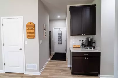 636 Greenway Point Drive, Janesville, WI 53548 - Photo 10