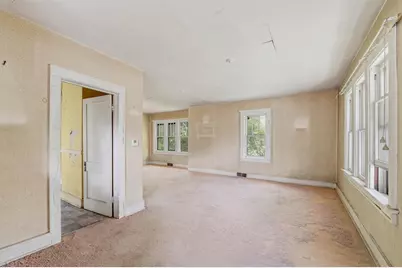 910 S Spring Street, Beaver Dam, WI 53916 - Photo 4