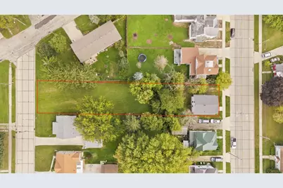910 S Spring Street, Beaver Dam, WI 53916 - Photo 2