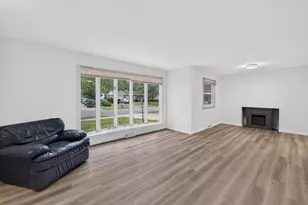 2122 Gilbert Rd, Madison, WI 53711 - Photo 4