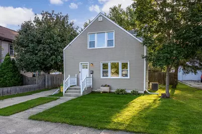 116 N Pine Street, Janesville, WI 53548 - Photo 2