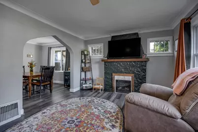 116 N Pine Street, Janesville, WI 53548 - Photo 4