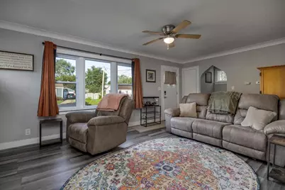 116 N Pine Street, Janesville, WI 53548 - Photo 6