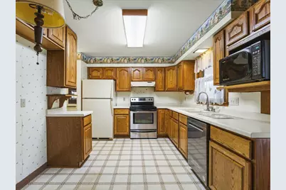 2406 Skyline Drive, Beloit, WI 53511 - Photo 14