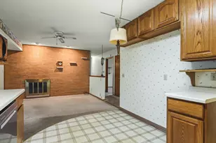 2406 Skyline Dr, Beloit, WI 53511 - Photo 16