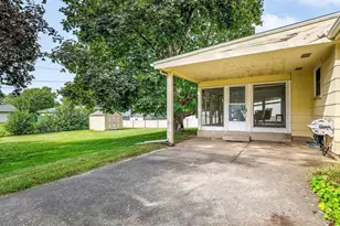 2406 Skyline Dr, Beloit, WI 53511 - Photo 34
