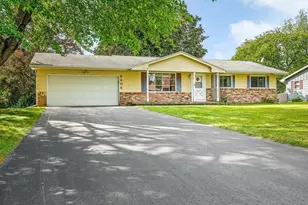 2406 Skyline Dr, Beloit, WI 53511 - Photo 1