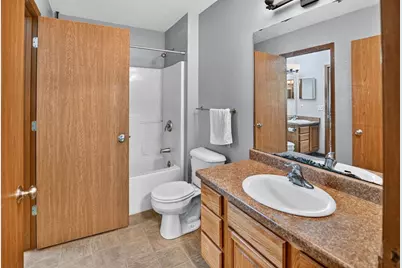 952 Rockefeller Lane, Madison, WI 53704 - Photo 18