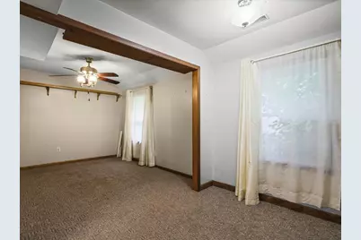 2086 E Gorton Street, Beloit, WI 53511 - Photo 12