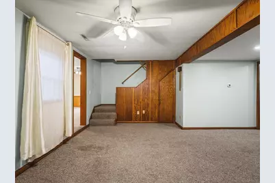 2086 E Gorton Street, Beloit, WI 53511 - Photo 8