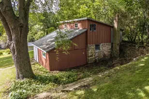 2703 Thinnes St, Cross Plains, WI 53528 - Photo 36