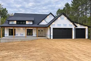 E7440 Fairway Ct, Reedsburg, WI 53959 - Photo 2