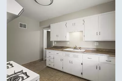 1502 Portland Avenue, Beloit, WI 53511 - Photo 14