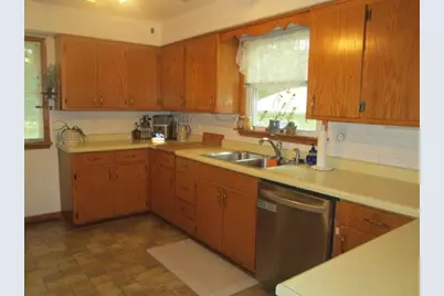 N10338 Queens Way, Necedah, WI 54646 - Photo 10