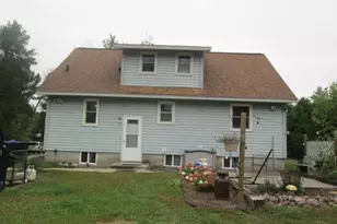 N10338 Queens Way, Necedah, WI 54646 - Photo 4