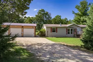 W2049 Amherst Ln, Lyndon Station, WI 53944 - Photo 2