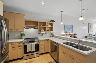 309 W Washington Ave, Madison, WI 53703 - Photo 14