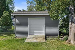 512 Ellinwood Ave, Reedsburg, WI 53959 - Photo 32
