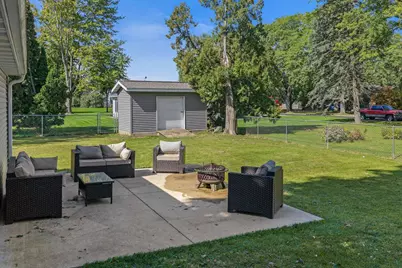512 Ellinwood Avenue, Reedsburg, WI 53959 - Photo 34