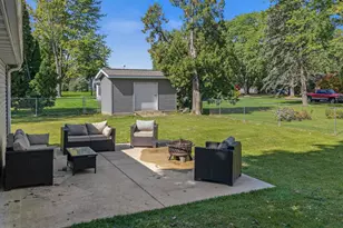 512 Ellinwood Ave, Reedsburg, WI 53959 - Photo 34