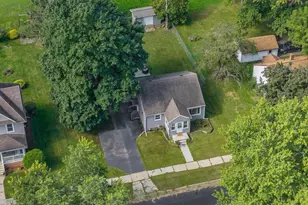 512 Ellinwood Ave, Reedsburg, WI 53959 - Photo 6
