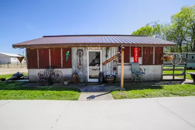 1114 E Colley Road, Beloit, WI 53511 - Photo 20