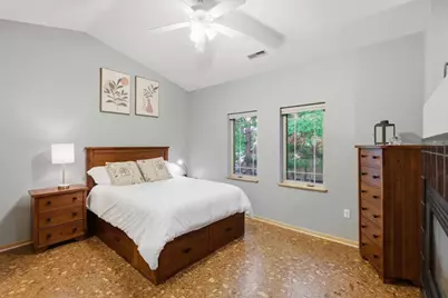 1140 E Dayton Street #203, Madison, WI 53703 - Photo 32