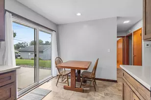 422 E Howard St, Portage, WI 53901 - Photo 10