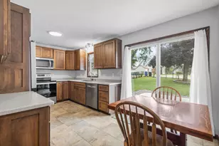 422 E Howard St, Portage, WI 53901 - Photo 6